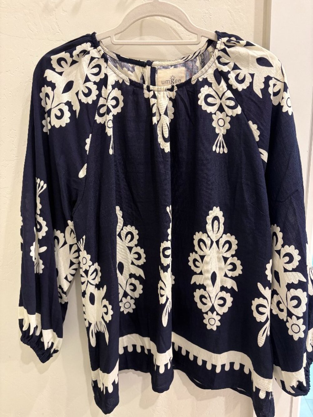 Umgee Medium Peasant style blouse